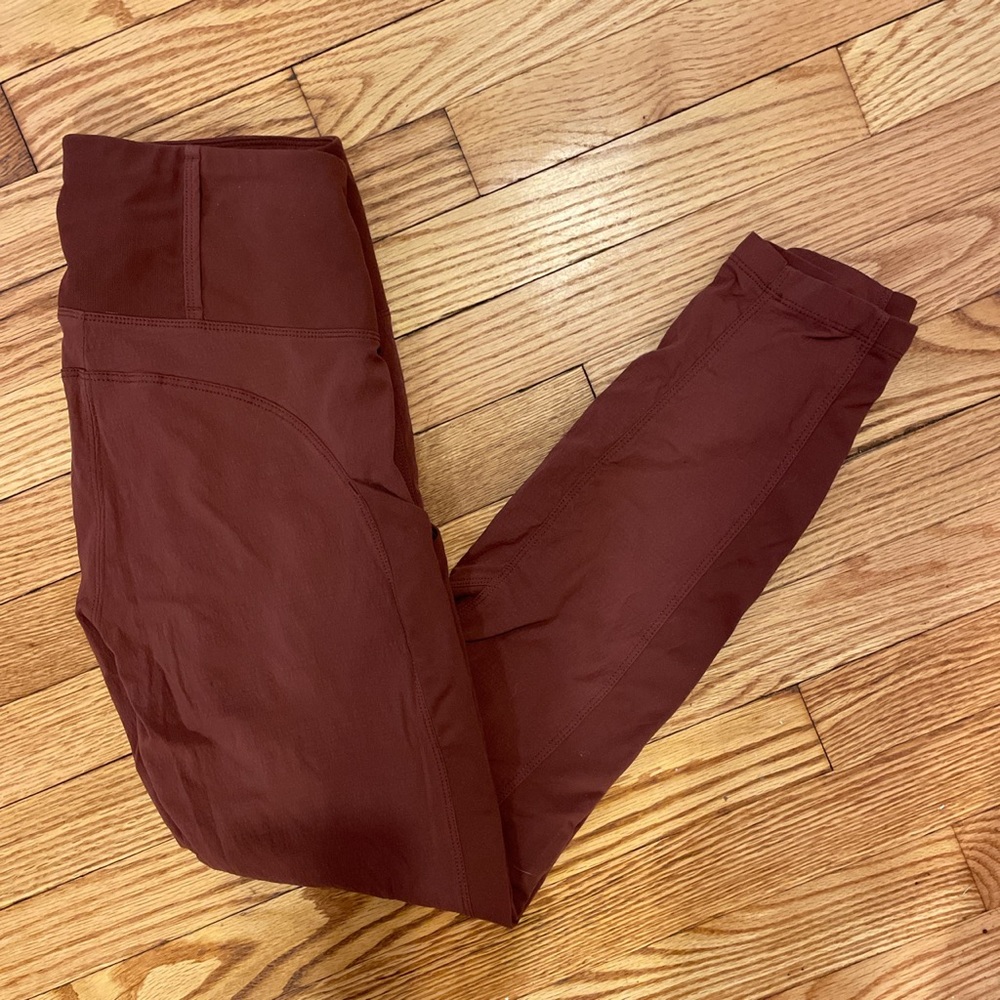 Athleta Size 2 Trekkie hybrid crop tight